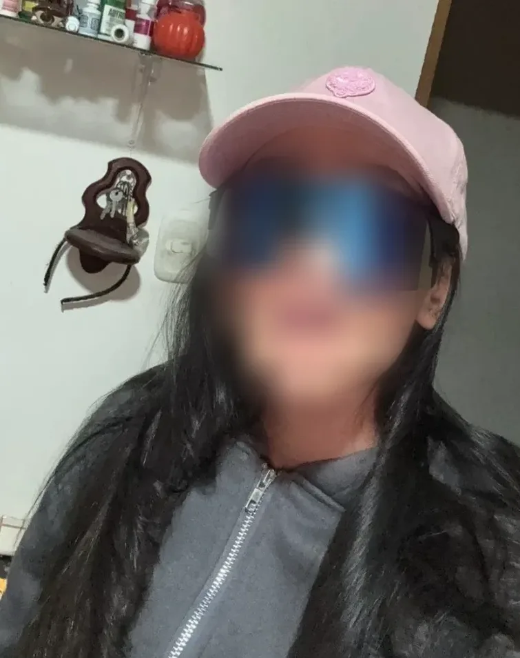 Anniina, 23