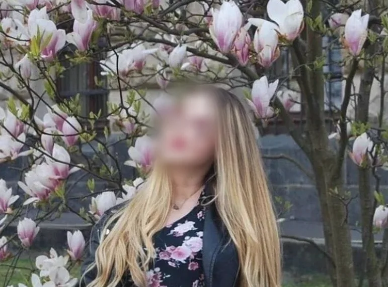 Eija, 25